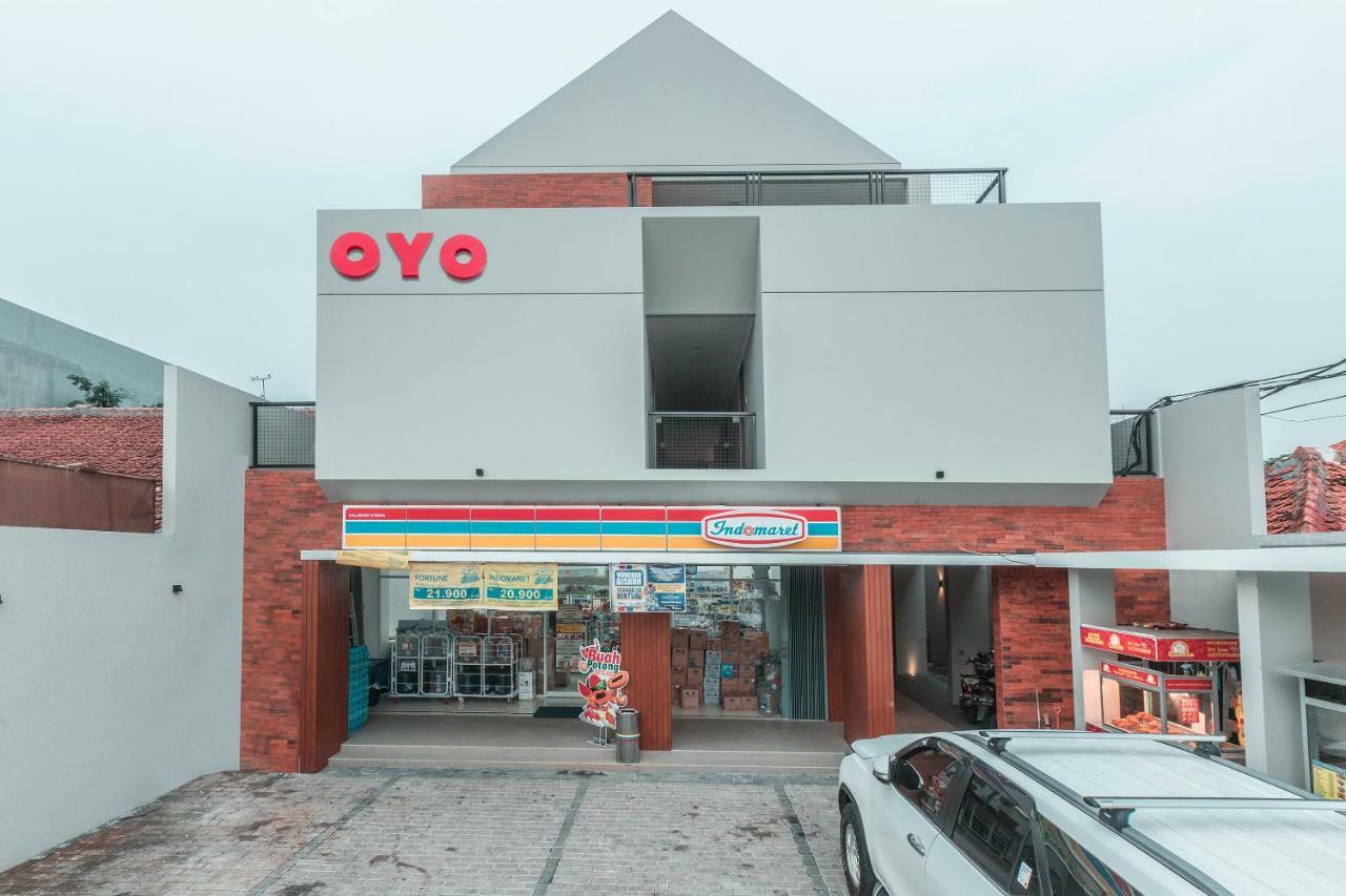 Oyo 780 Acg House Kalibata Syariah Hotel Jakarta Exterior photo